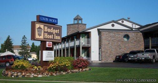 Budget Host Inn & Suites Saint Ignace Exterior photo